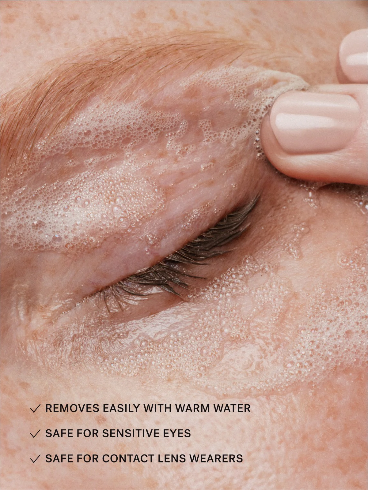 Mascara is a Moment Set - Image 8